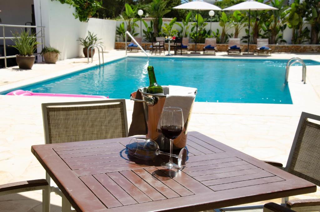 FERGUS Paraíso Beach - Adults Only Cidade de Ibiza Exterior foto